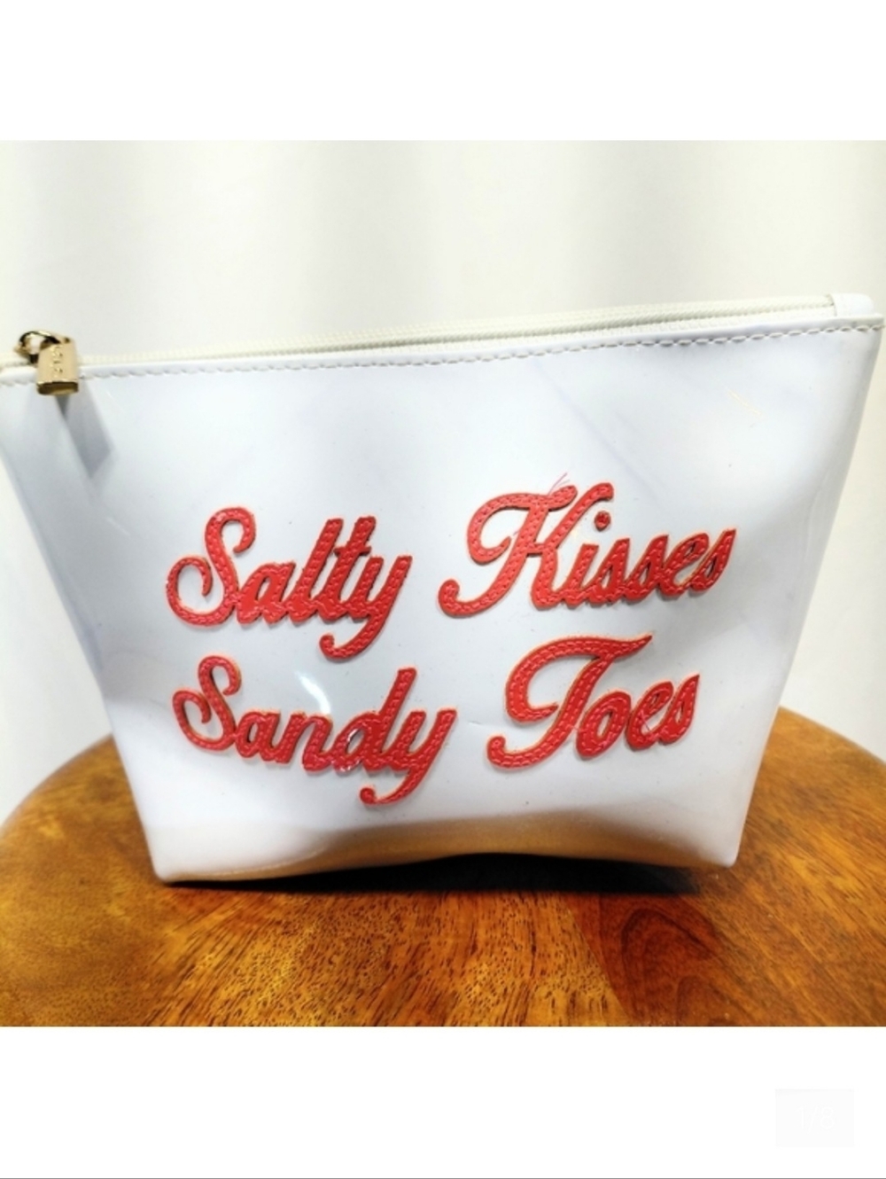 LOLO White Vinyl Salty Kisses Sandy Toes Zippered Bag NWOT